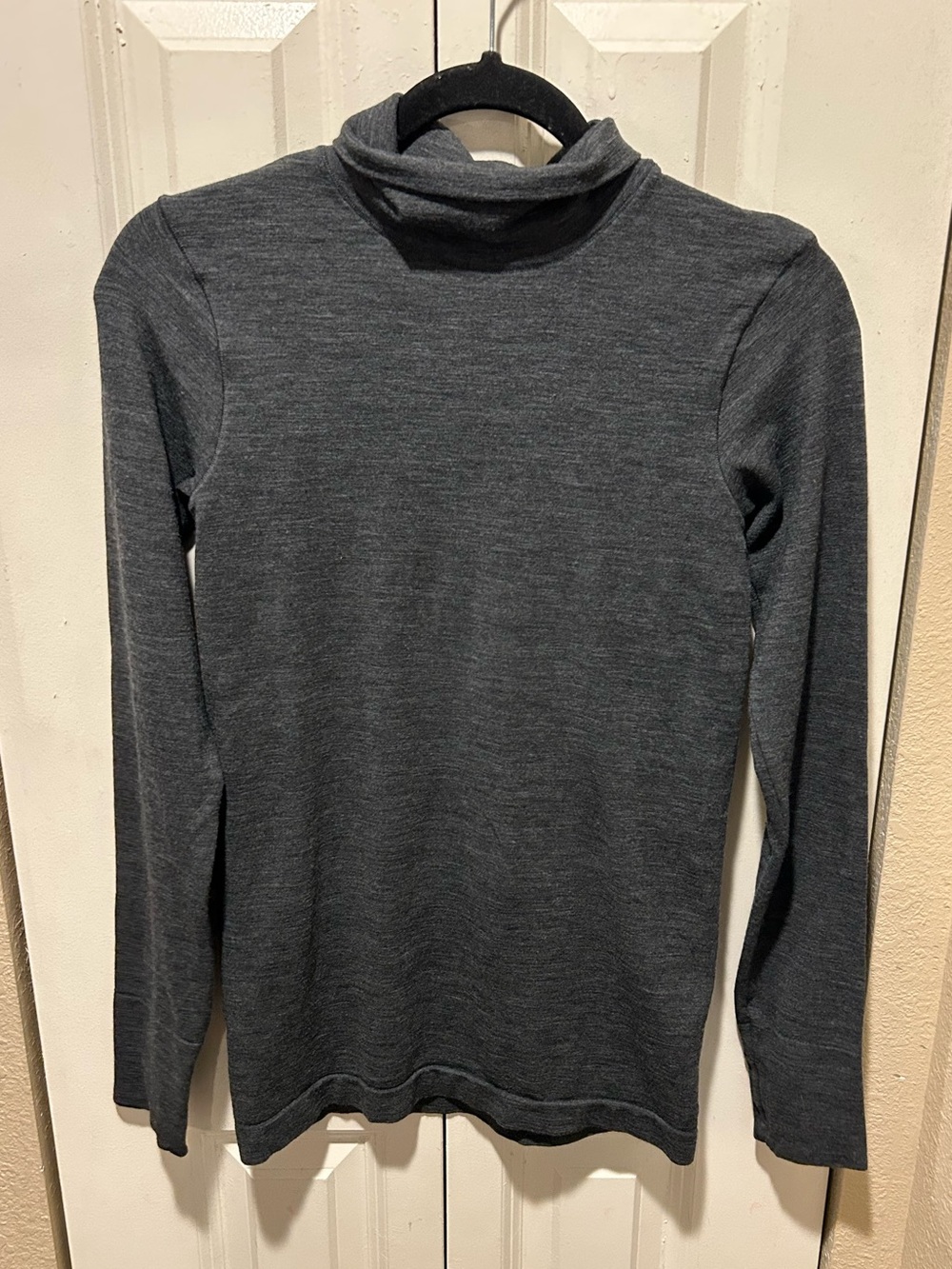 Athleta Merino Wool Blend Turtleneck Top Gray , XS